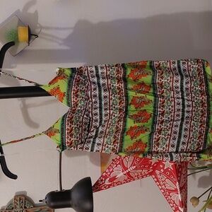 Beautiful flowy strappy tank top with gorgeous pattern